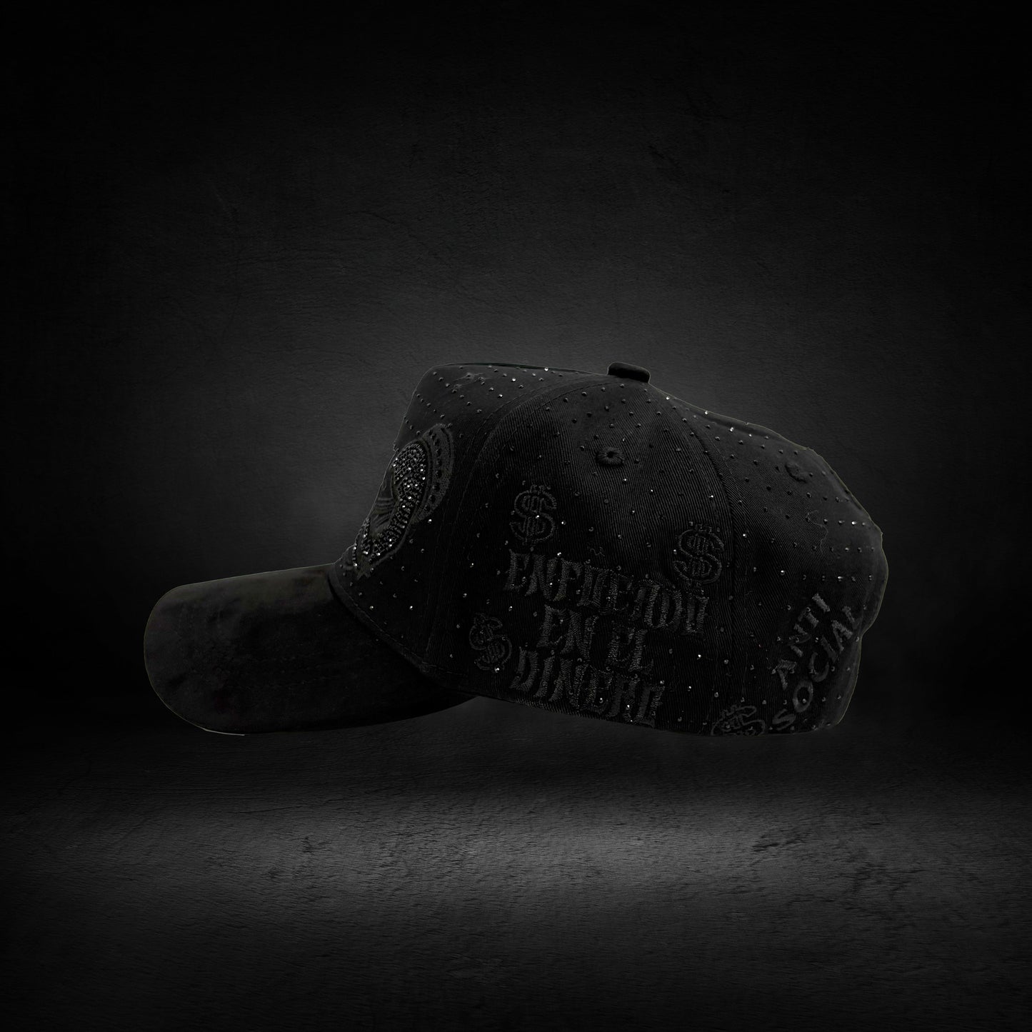 ENFOCADO EN EL DINERO